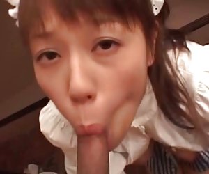 Hot Busty sayang mempermainkan Jepang kacau di depan umum (disensor)